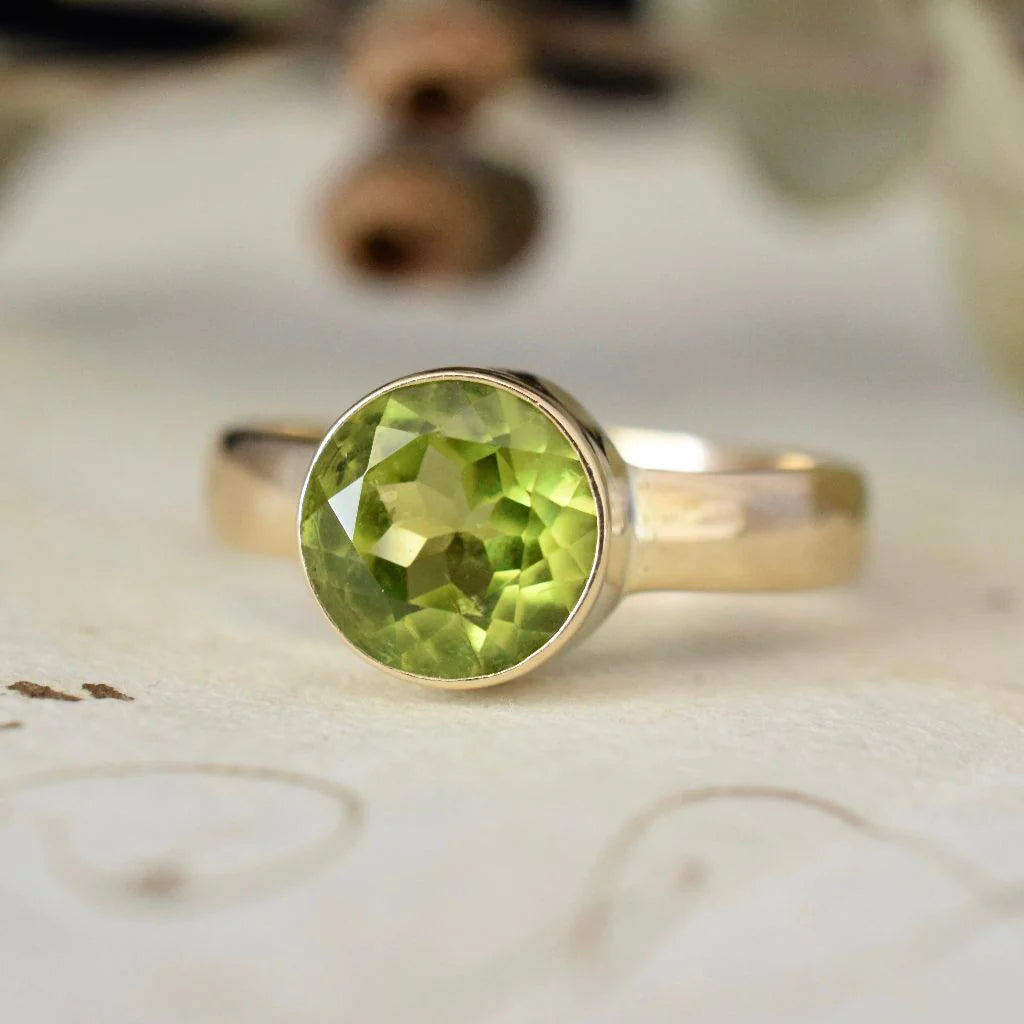 Natural Round Cut Bezel Set Peridot Simple Solitaire Rings - 14k Gold Vermeil Rings