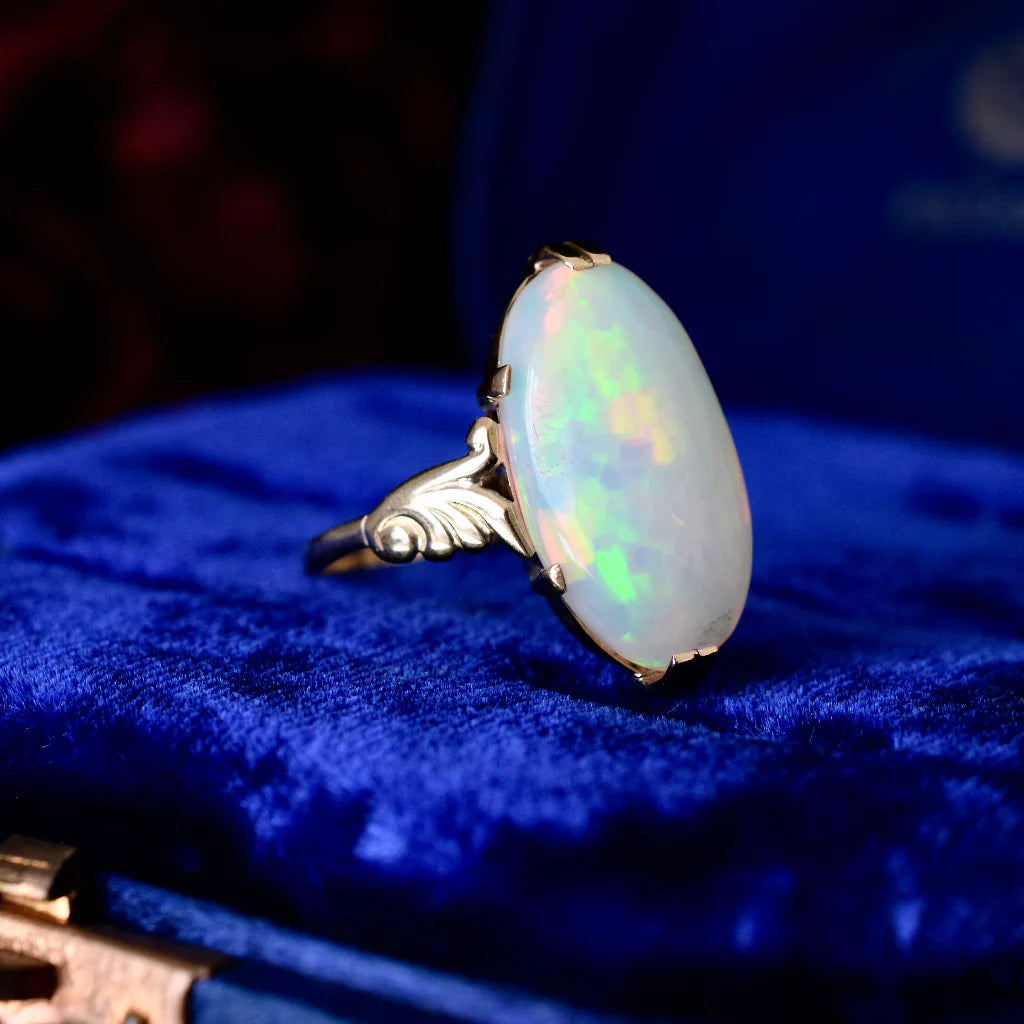 Im Labor hergestellter äthiopischer Opal-Vintage-Ring – 14-karätiger Gold-Vermeil-Ring