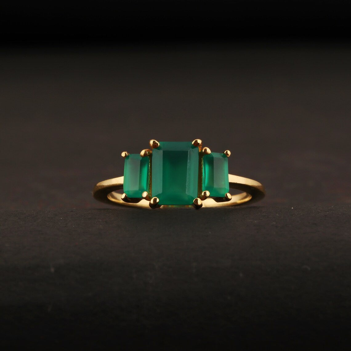 Bague de déclaration en onyx vert naturel à trois pierres - Anneaux en vermeil en or 14 carats