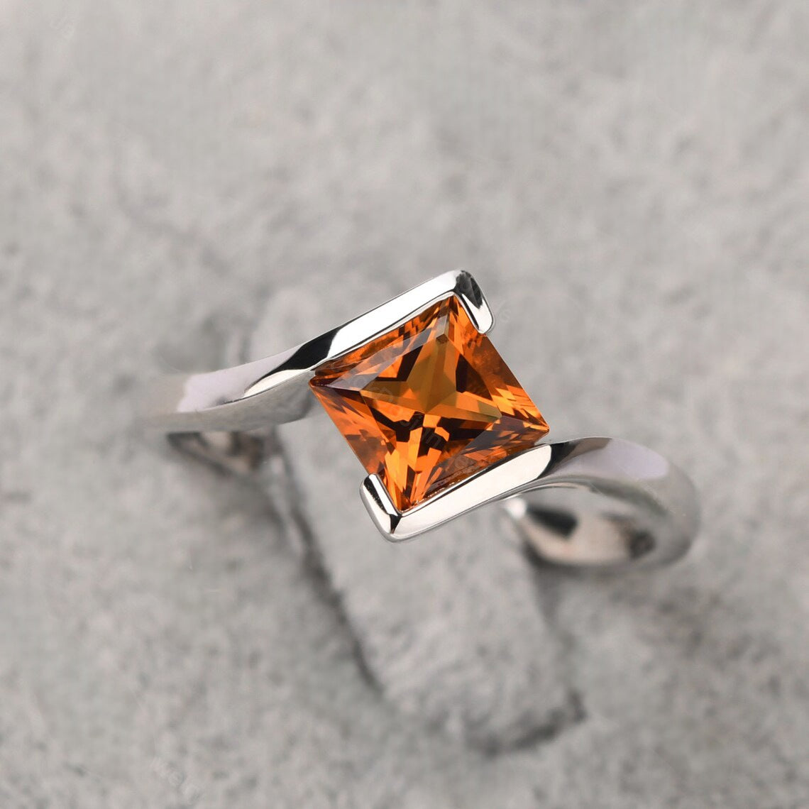 Bague solitaire citrine coupe carrée naturelle - Bague en argent sterling 925