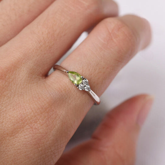 Natural Teardrop Cut Peridot Promise 925 Sterling Silver Ring