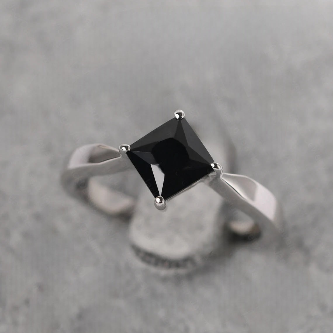 Natürlicher, quadratisch geschliffener schwarzer Onyx-Verlobungsring – Ring aus 925er Sterlingsilber