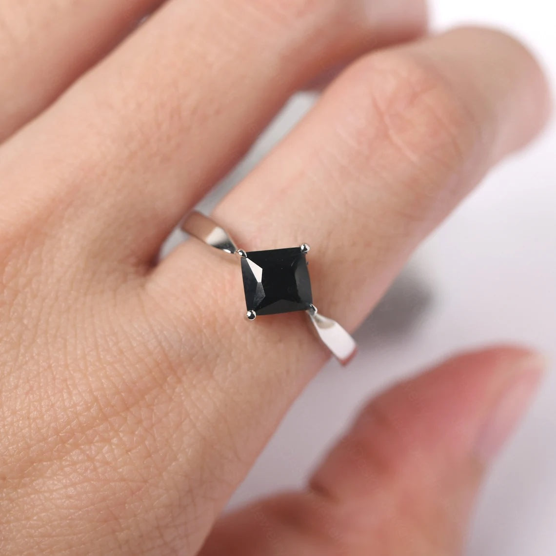 Natürlicher, quadratisch geschliffener schwarzer Onyx-Verlobungsring – Ring aus 925er Sterlingsilber