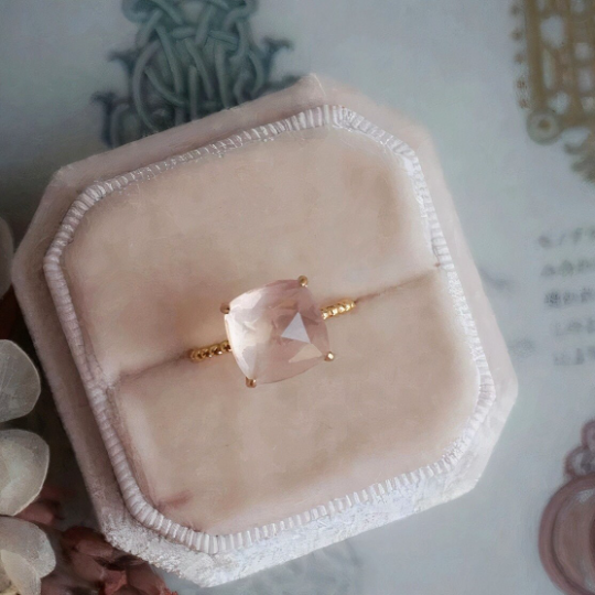 Bague solitaire taille coussin en quartz rose - Bague Vermeil en or rose 14 carats