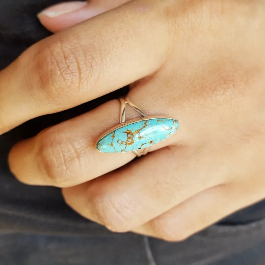 Native American Elongated Oval Cut Turquoise Southwestern Style Rings - 925 Sterling Silver Ring