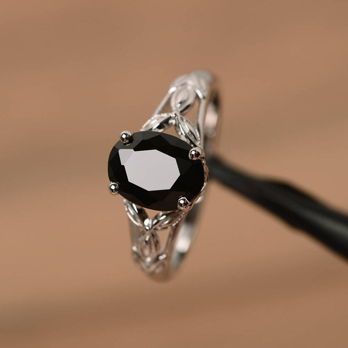 Solitärringe aus schwarzem Onyx im natürlichen Ovalschliff – Ringe aus 925er Sterlingsilber