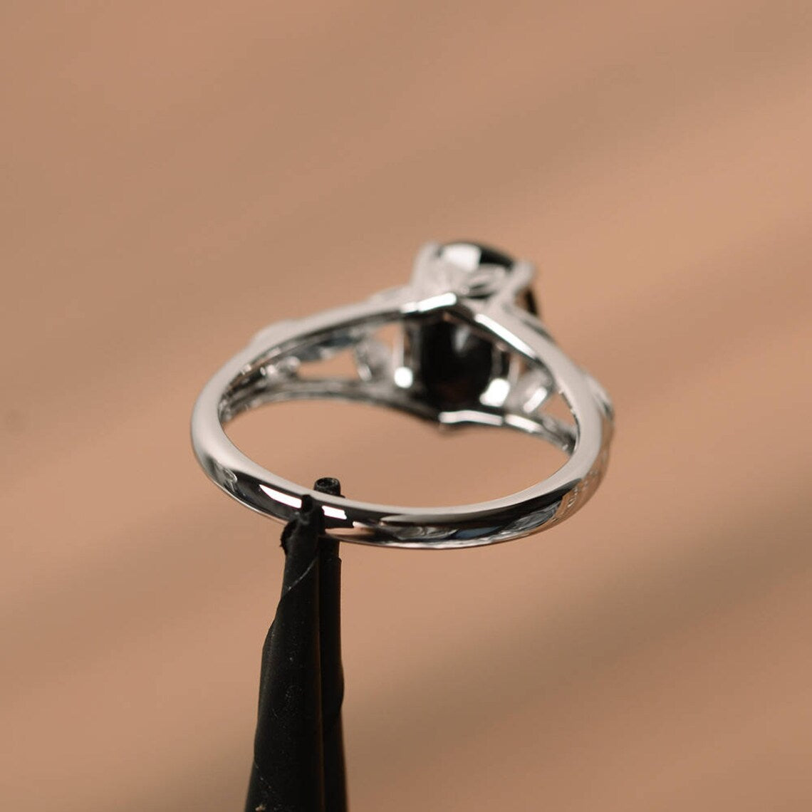 Bagues solitaire en onyx noir taille ovale naturelle - Bagues en argent sterling 925