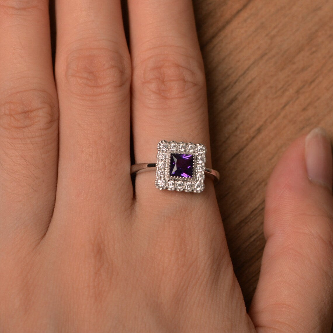 Natürlicher Amethyst-Halo-Ring im Quadratschliff – Ringe aus 925er Sterlingsilber