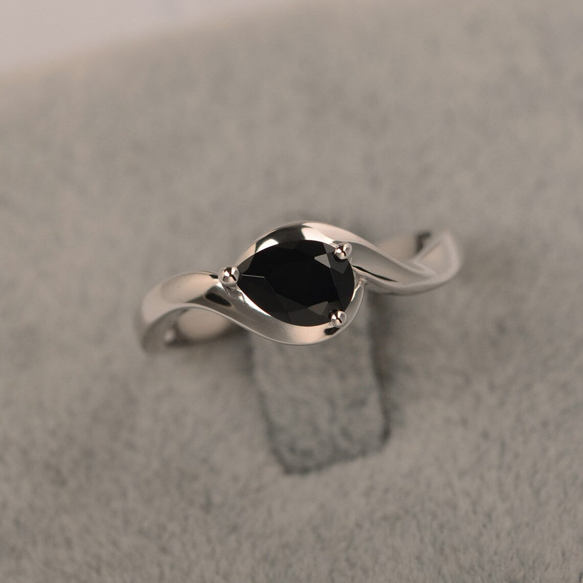 Bague solitaire en onyx noir taille poire naturelle - Bague en argent sterling 925