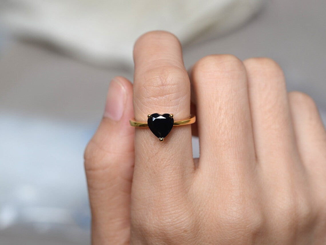 Bague solitaire en onyx noir taille cœur naturel - Bagues en vermeil en or 14 carats