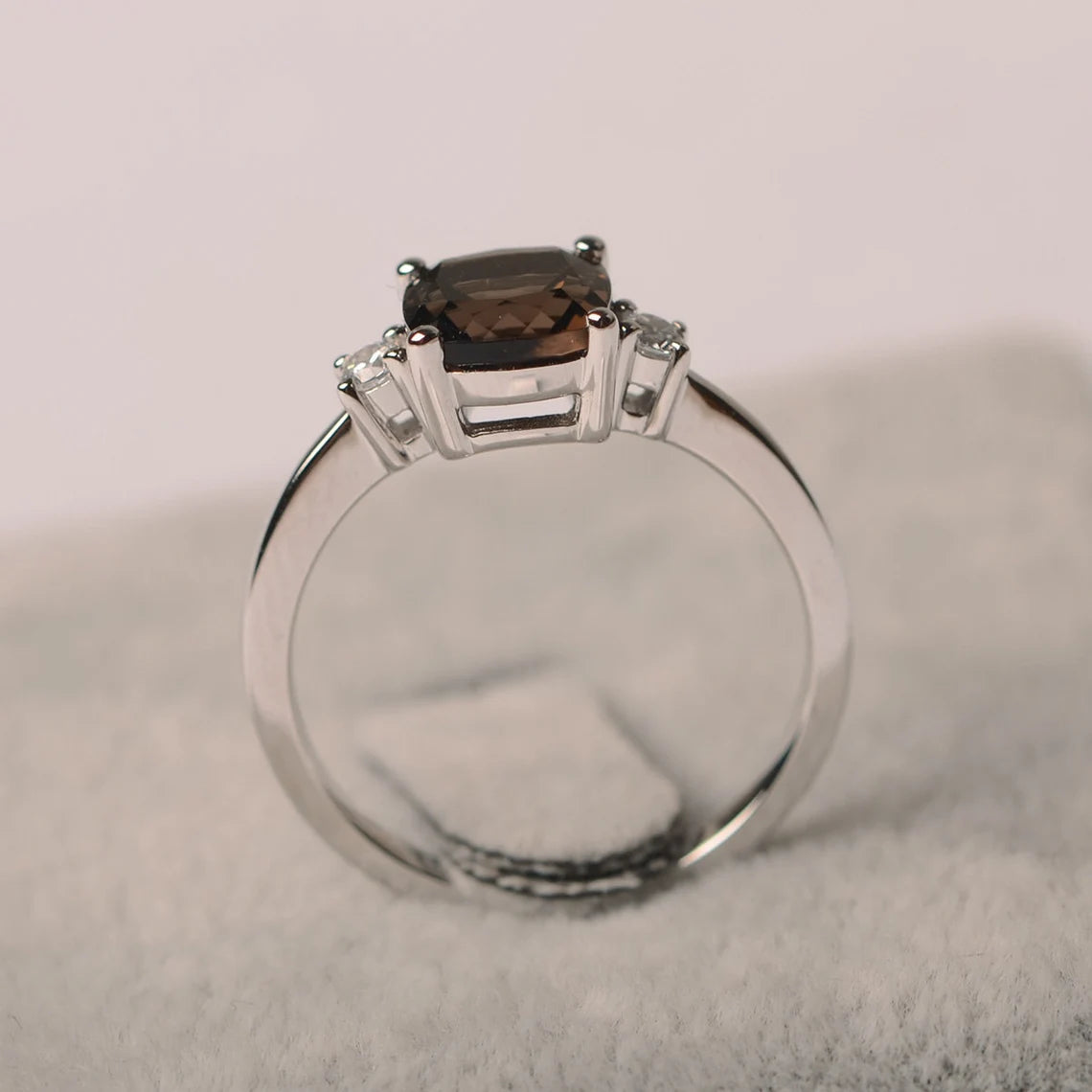 Anneaux de quartz fumé coupés en coussin naturel - Bague en argent sterling 925