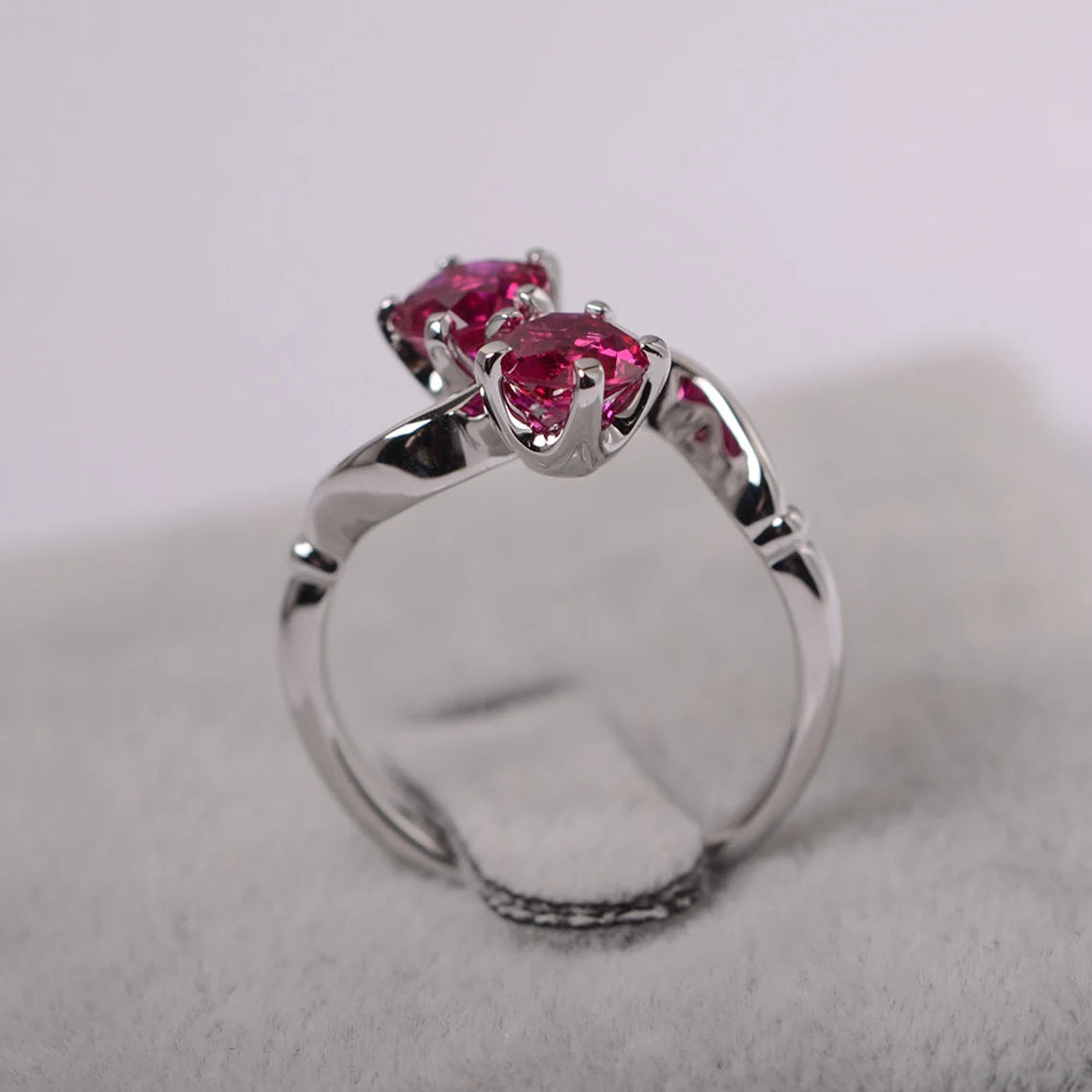 Bague de fiançailles rubis ronde créée en laboratoire - Bague en argent sterling 925 - Bagues de promesse à deux pierres