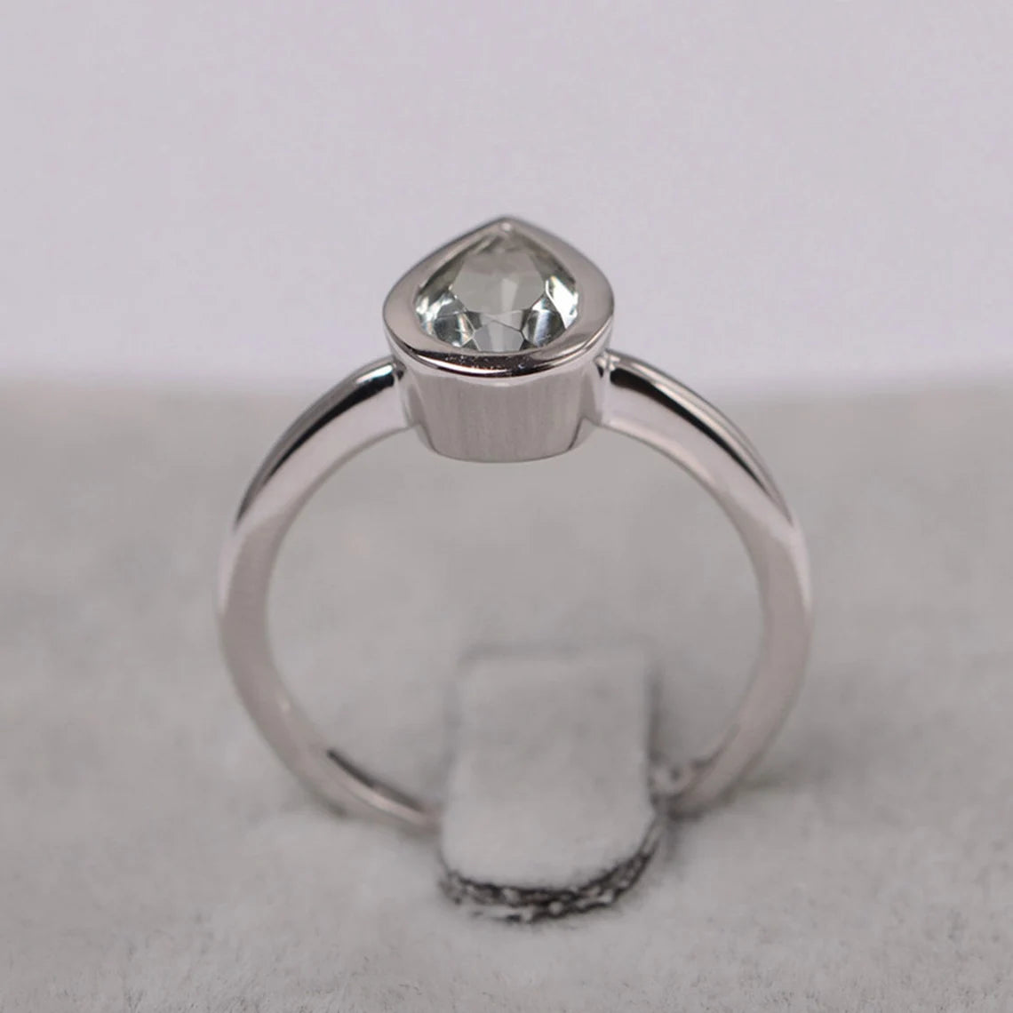 Bague solitaire en améthyste verte coupée en forme de larme naturelle - Bague en argent sterling 925