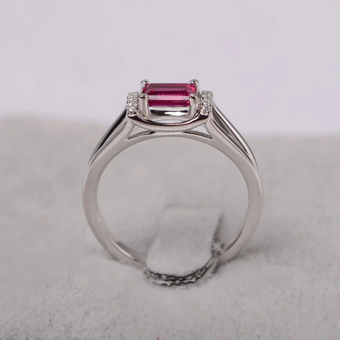 Bague de mariage en rubis taille émeraude créée en laboratoire - Bague en argent sterling 925