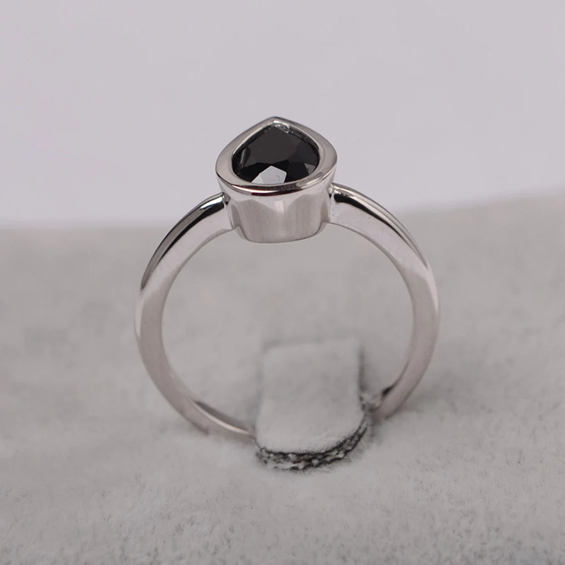 Bague de promesse en onyx noir coupé en forme de larme naturelle - Bague en argent sterling 925