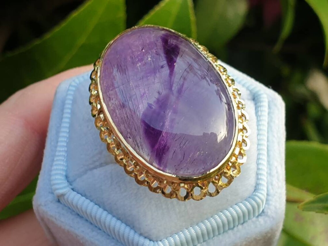 Grande bague en améthyste de coupe ovale naturelle - Bague en vermeil en or 14 carats - Bagues de cocktail en améthyste