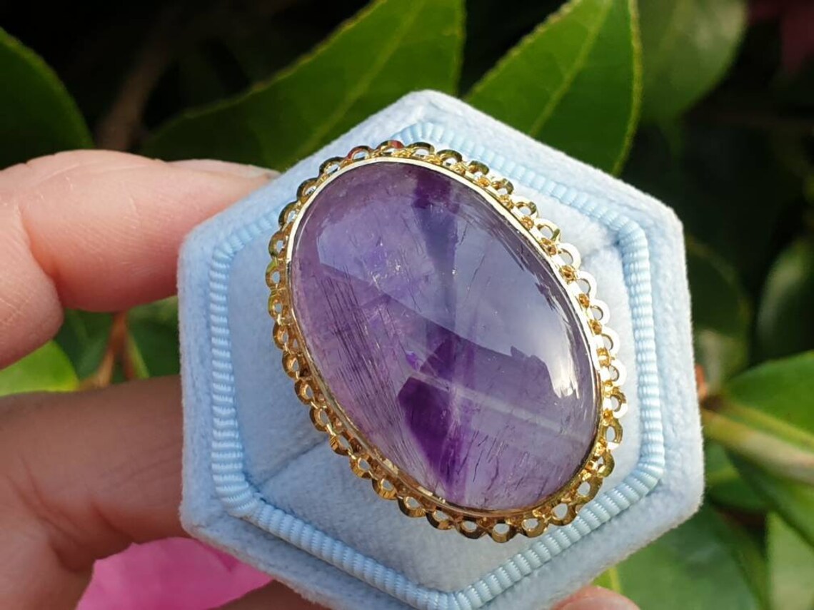 Natürlicher, oval geschliffener großer Amethyst-Ring – 14-karätiger Gold-Vermeil-Ring – Amethyst-Cocktailringe