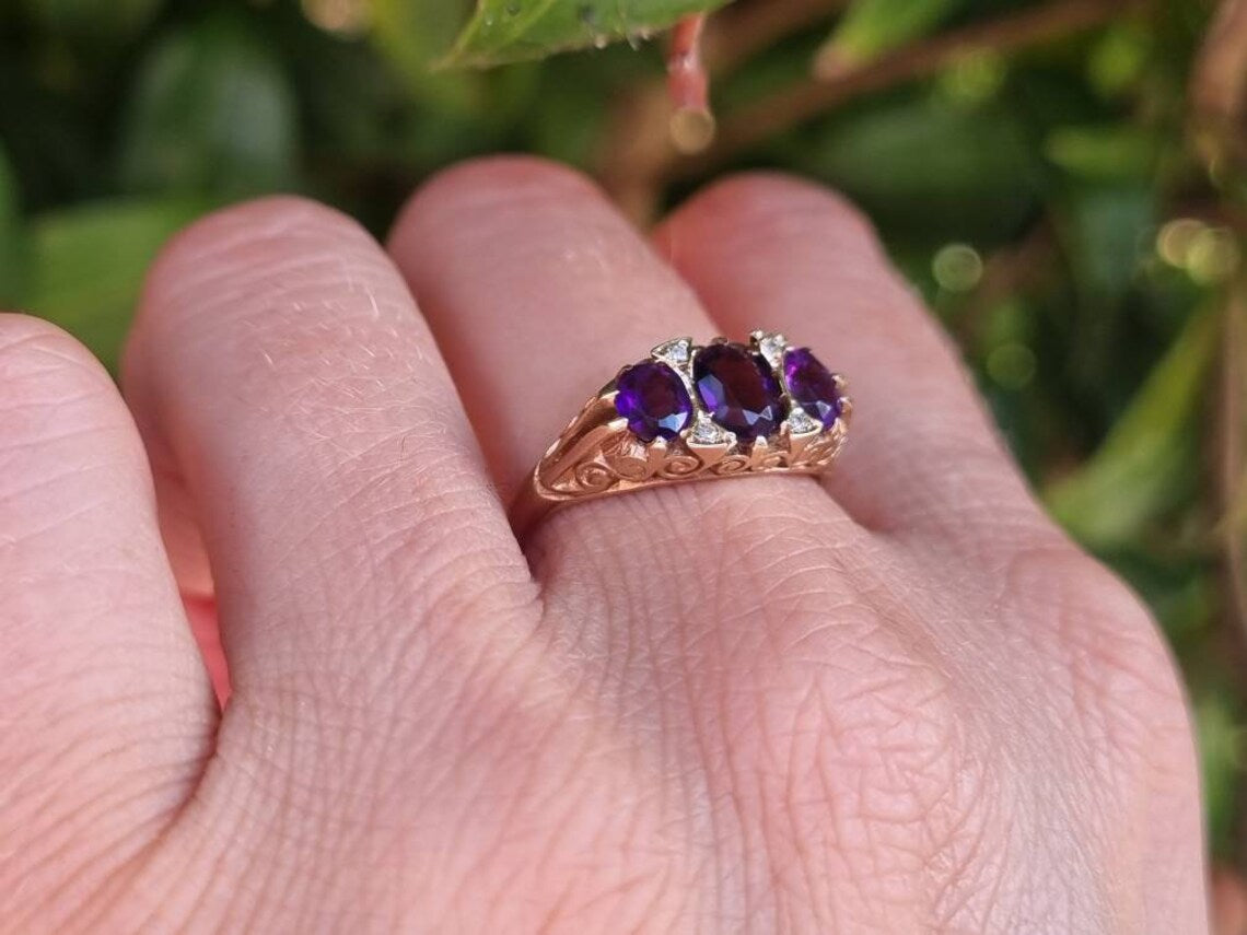 bague vintage en trois pierres d’améthyste - Bague Vermeil en or 14 carats