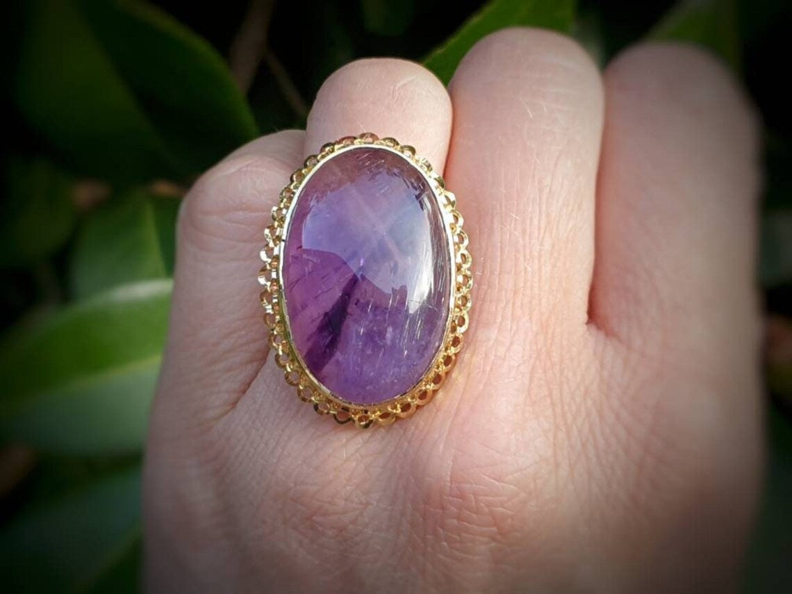 Natürlicher, oval geschliffener großer Amethyst-Ring – 14-karätiger Gold-Vermeil-Ring – Amethyst-Cocktailringe