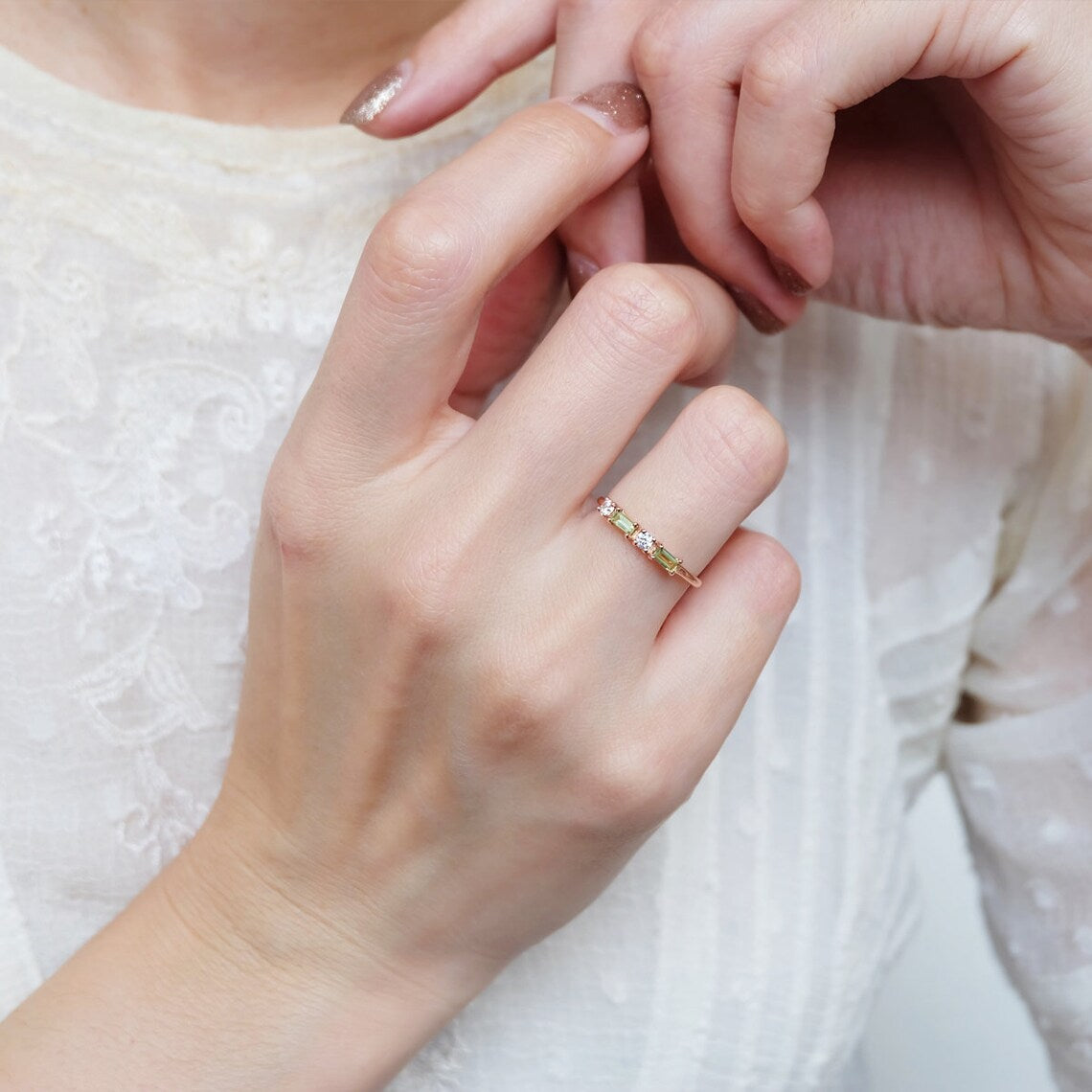 Halb-Ewigkeitsring mit Peridot-Baguetteschliff – Ring aus 14-karätigem Roségold-Vermeil