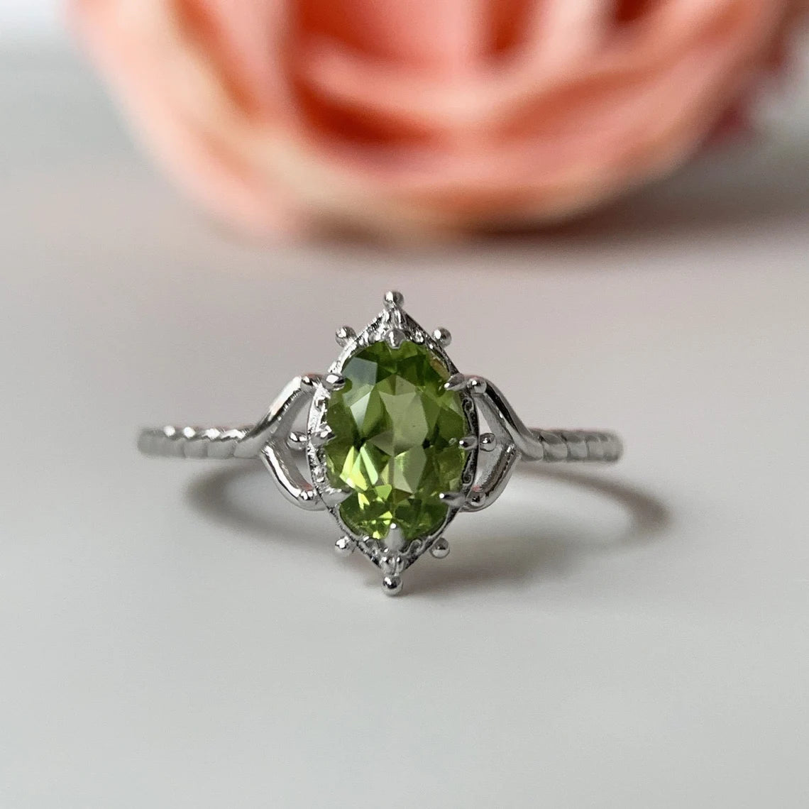 Natural Oval Cut Peridot Solitaire Handmade Vintage Rings For Women - 925 Sterling Silver Ring