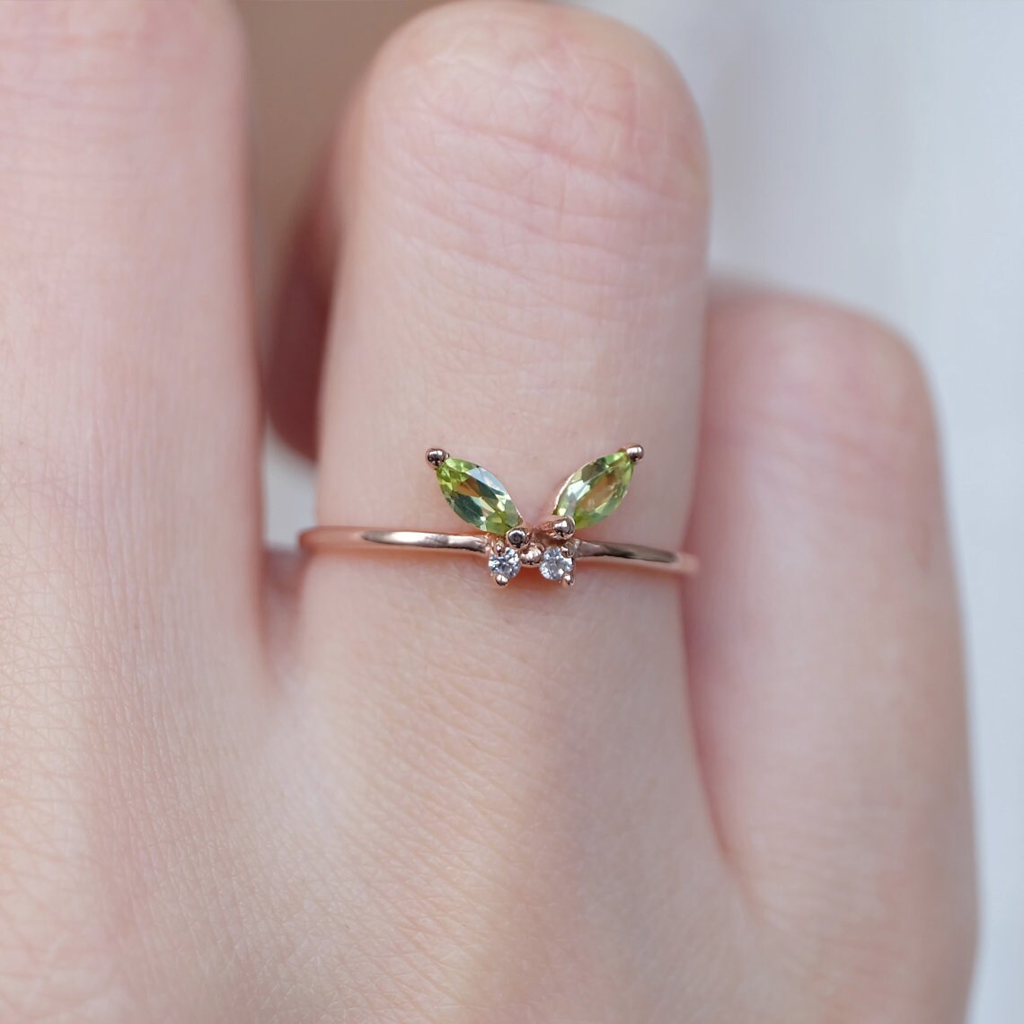 Peridot-Schmetterlingsringe – 14-karätige Roségold-Vermeil-Ringe – Peridot-Versprechensringe