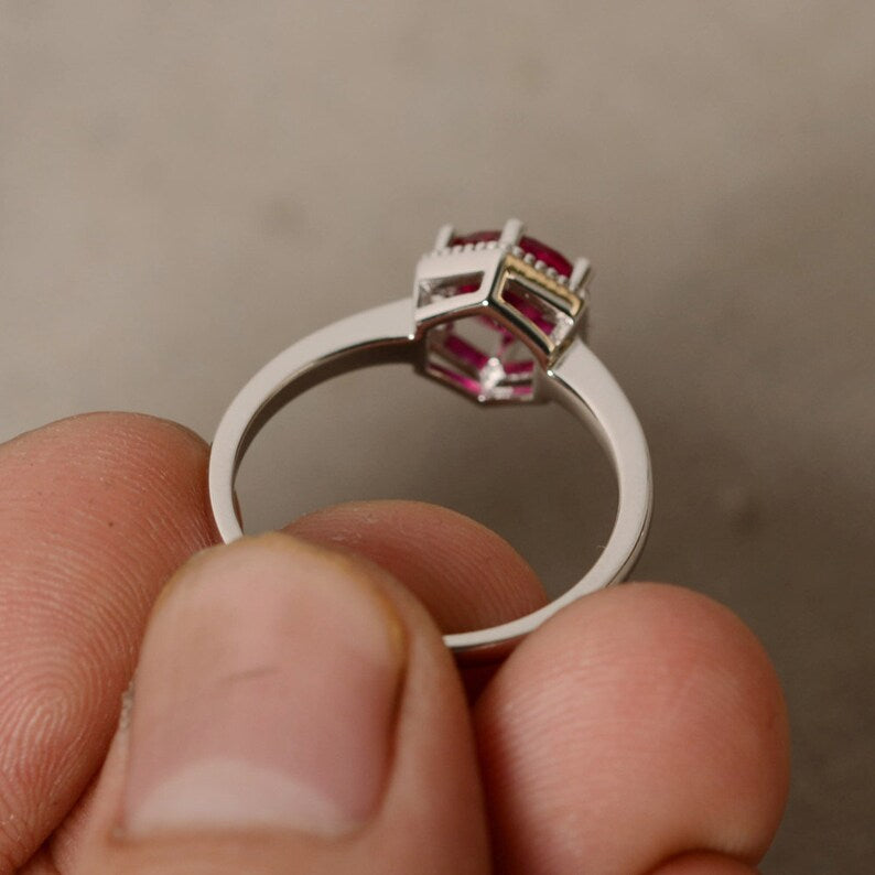 Lab-Rundschliff-Rubin-Solitärring – 925er-Sterlingsilber – Ring mit sechs Zinken