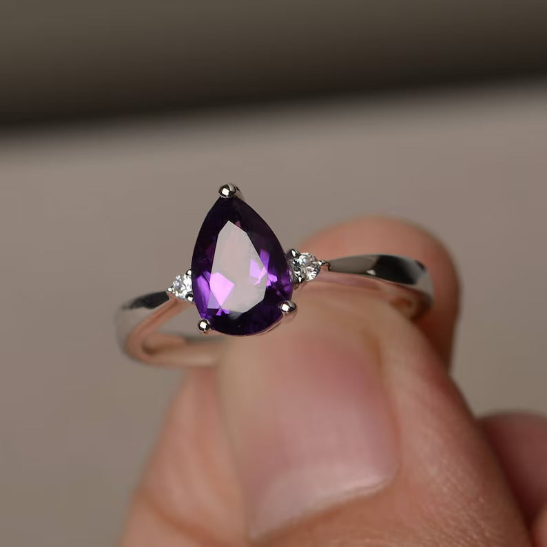 Natürlicher Amethyst-Verlobungsring im Birnenschliff – 925er Sterlingsilber