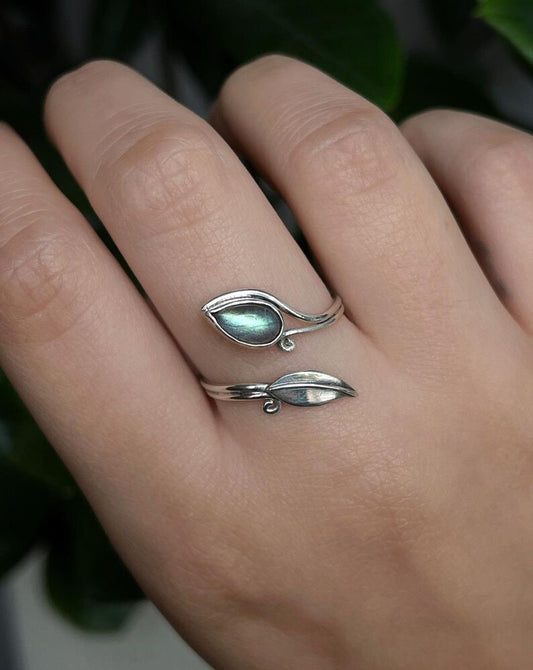 Natural Bezel Set Teardrop Labradorite Leaf Textured Handmade Ring - 925 Sterling Silver Ring