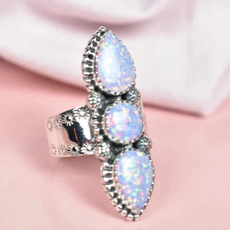 Vintage Blue Sparkling Opal Three Stone Ring - 925 Sterling Silver Native American Rings