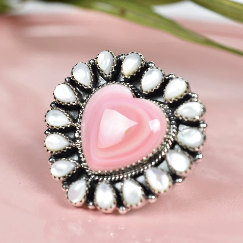 Native American Pink Conch Shell & White Pearl Cluster Rings - 925 Sterling Silver Handmade Vintage Rings