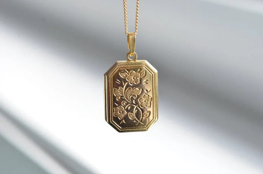 Flower Textured Vintage Necklace For Women - 14k Gold Vermeil Statement Necklace